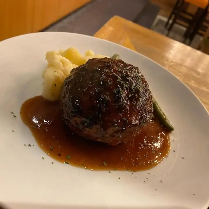 こんにちは‼️『carne rico katete虎ノ門』です🐮今週も元気にランチ営業やっております‼️虎ノ門付近で肉ランチをお探しのあなた‼️ぜひ当店へご来店ください😄皆様のご来店お待ちしております😄プロフィールもチェックしてくださいね🥩...